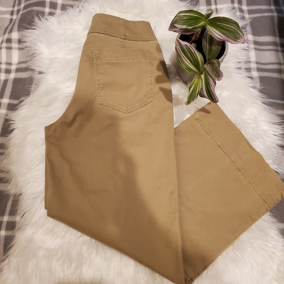 Gap High Rise Wide Leg Crop Chinos Pant Petite - Picture 2 of 8